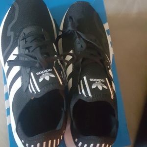 Mens Adidas Sneakers new never worn